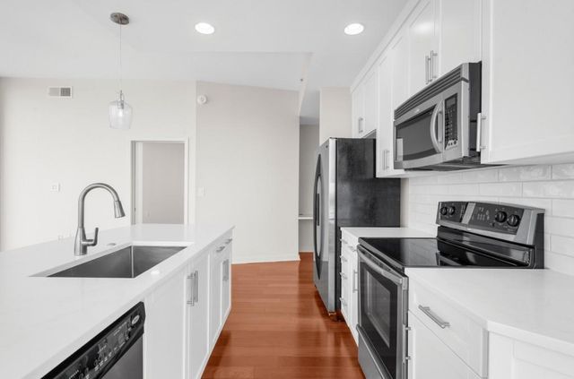 855 Peachtree Street NE 2513, Atlanta, GA 30308