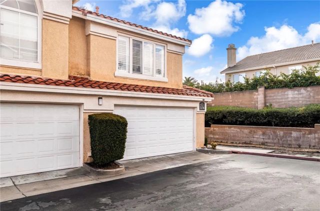 1120 Portofino Court 104, Corona, CA 92881