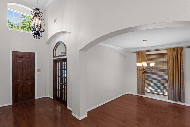 1441 Golf Club Drive, Lantana, TX 76226