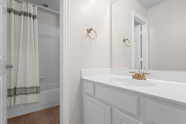 1441 Golf Club Drive, Lantana, TX 76226