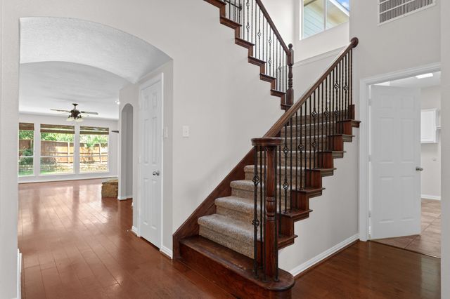 1441 Golf Club Drive, Lantana, TX 76226