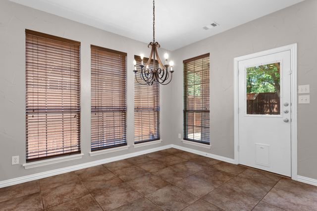 1441 Golf Club Drive, Lantana, TX 76226