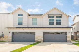 220 SAPPHIRE # 201, New Braunfels, TX 78130
