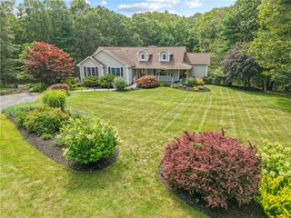21 Gentry Farm Road, Coventry, RI 02816