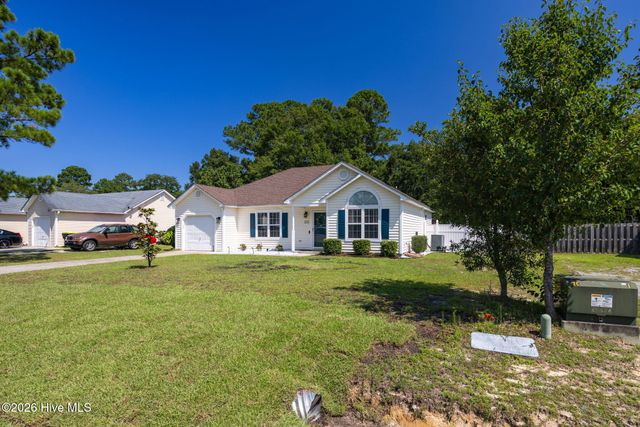 322 Deepwoods Court SE, Belville, NC 28451