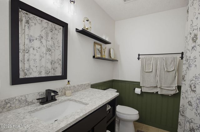 322 Deepwoods Court SE, Belville, NC 28451