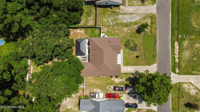 322 Deepwoods Court SE, Belville, NC 28451
