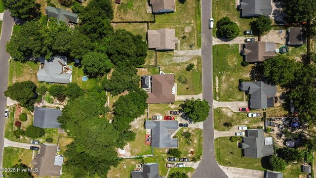 322 Deepwoods Court SE, Belville, NC 28451