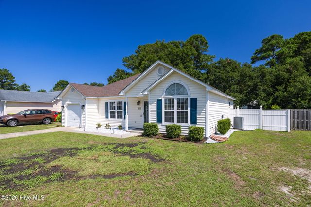 322 Deepwoods Court SE, Belville, NC 28451