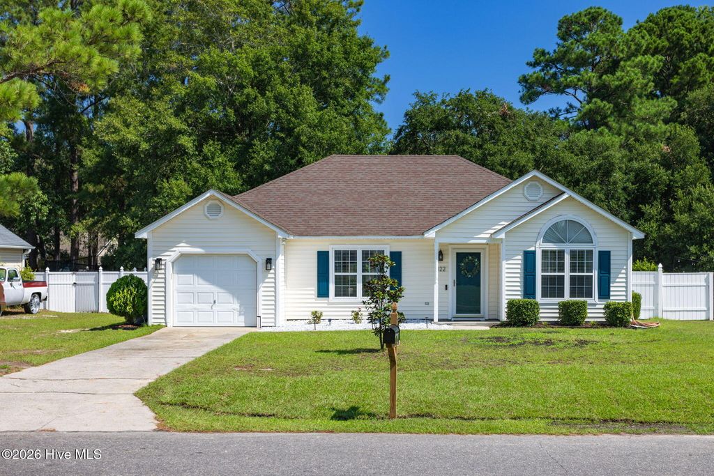 322 Deepwoods Court SE, Belville, NC 28451