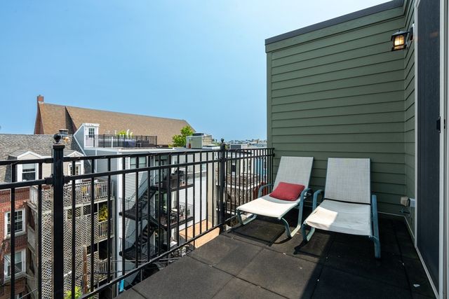 264 Athens Street 7, Boston, MA 02127