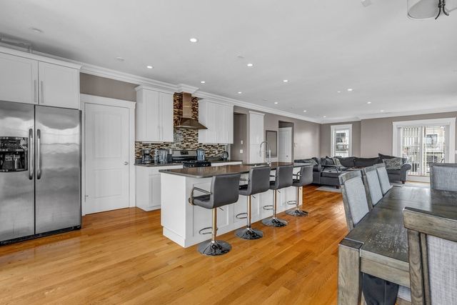 264 Athens Street 7, Boston, MA 02127