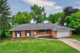 11476 Delmar Drive, Fenton, MI 48430