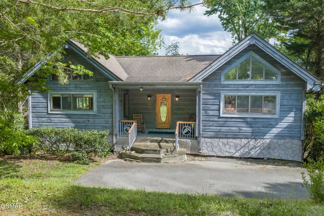 2410 Whitetail Ridge Way, Sevierville, TN 37862
