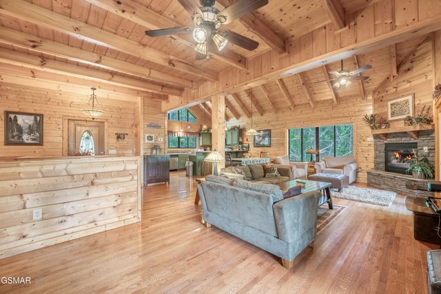 2410 Whitetail Ridge Way, Sevierville, TN 37862