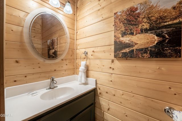 2410 Whitetail Ridge Way, Sevierville, TN 37862