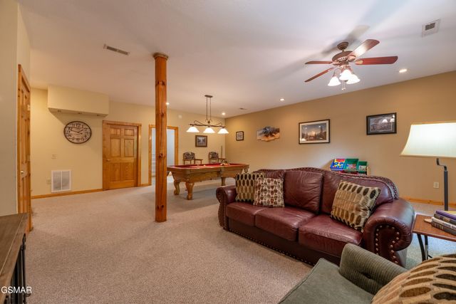 2410 Whitetail Ridge Way, Sevierville, TN 37862