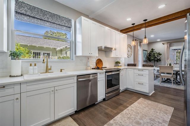 2808 W ANGELES STREET, Tampa, FL 33629