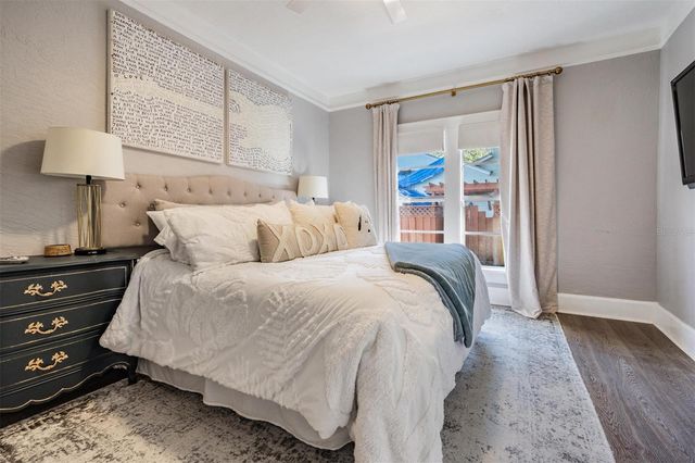 2808 W ANGELES STREET, Tampa, FL 33629