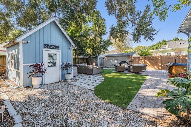 2808 W ANGELES STREET, Tampa, FL 33629