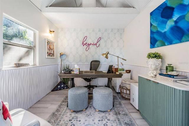 2808 W ANGELES STREET, Tampa, FL 33629