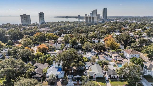 2808 W ANGELES STREET, Tampa, FL 33629