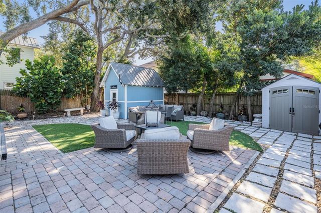 2808 W ANGELES STREET, Tampa, FL 33629