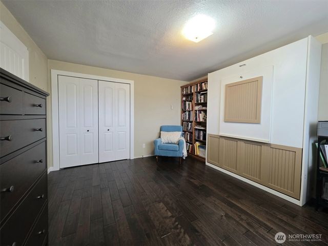 138 Sunrise Avenue SE, Ocean Shores, WA 98569
