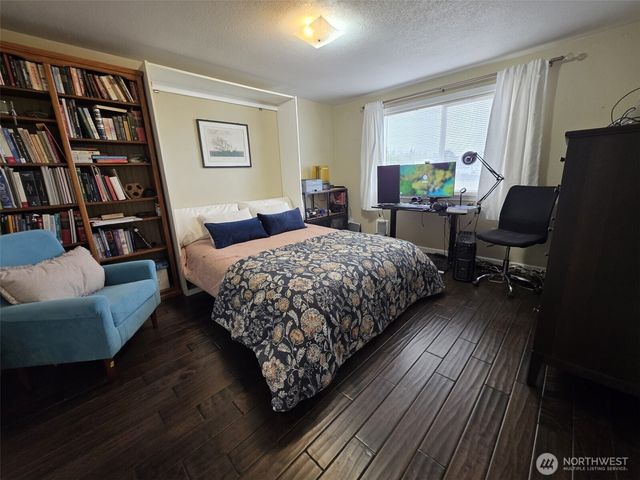 138 Sunrise Avenue SE, Ocean Shores, WA 98569