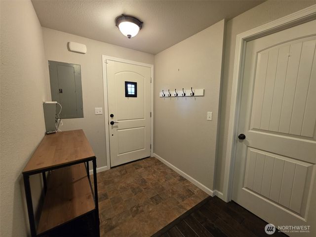 138 Sunrise Avenue SE, Ocean Shores, WA 98569