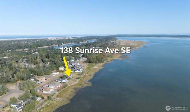 138 Sunrise Avenue SE, Ocean Shores, WA 98569