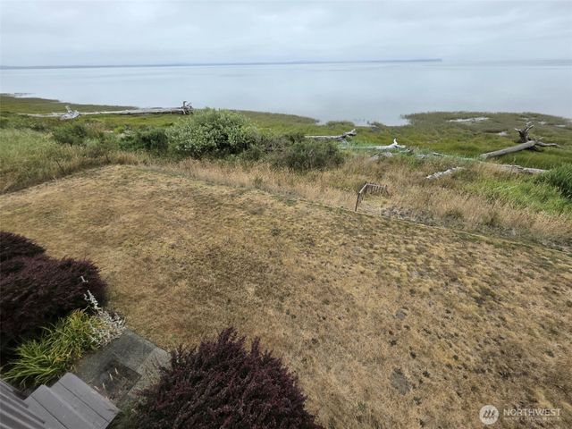 138 Sunrise Avenue SE, Ocean Shores, WA 98569