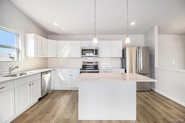 2297 Plum Tree Court, Burton, MI 48519