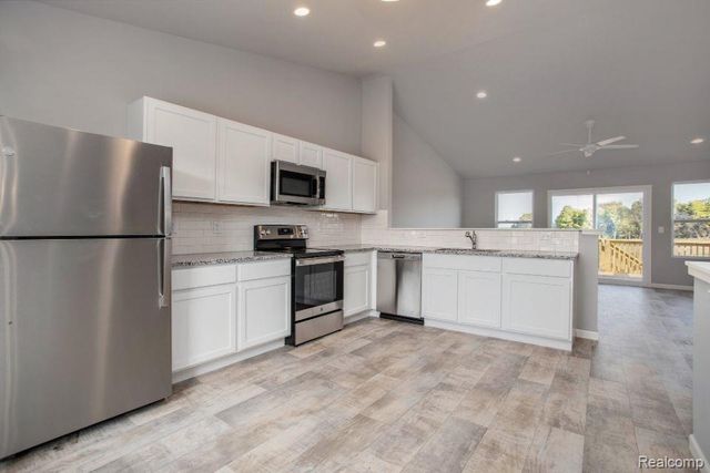 2297 Plum Tree Court, Burton, MI 48519