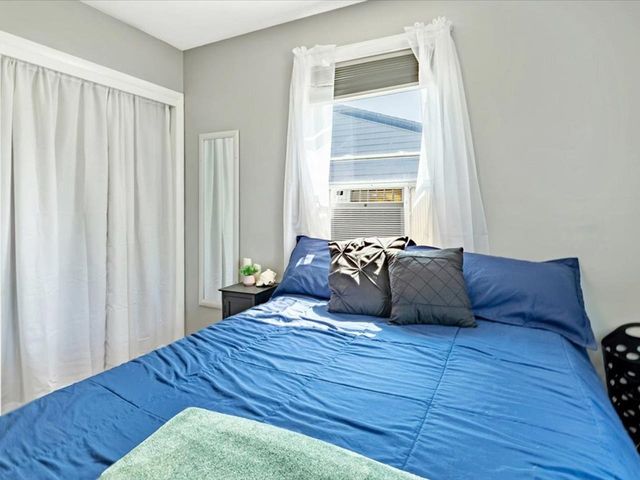 60 Gazo Avenue, Burlington, VT 05401