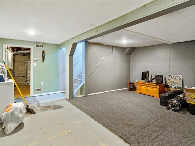 60 Gazo Avenue, Burlington, VT 05401