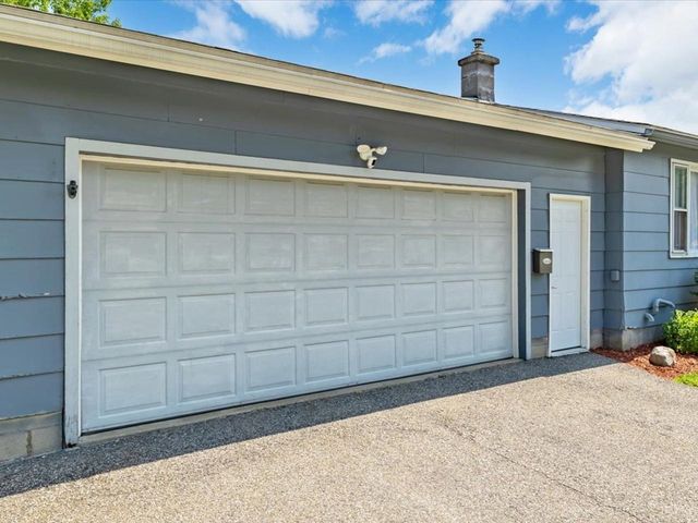 60 Gazo Avenue, Burlington, VT 05401