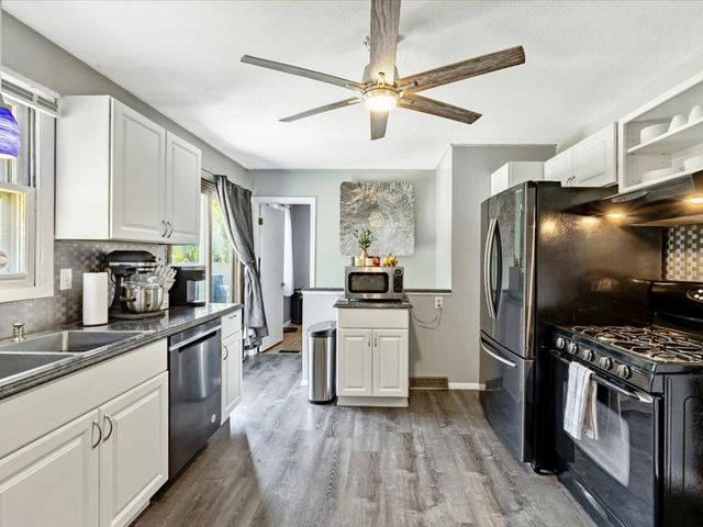 60 Gazo Avenue, Burlington, VT 05401