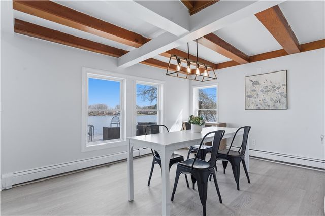 462 Lake Shore Drive, Warwick, RI 02889