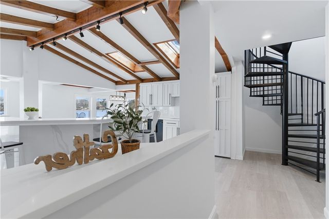 462 Lake Shore Drive, Warwick, RI 02889