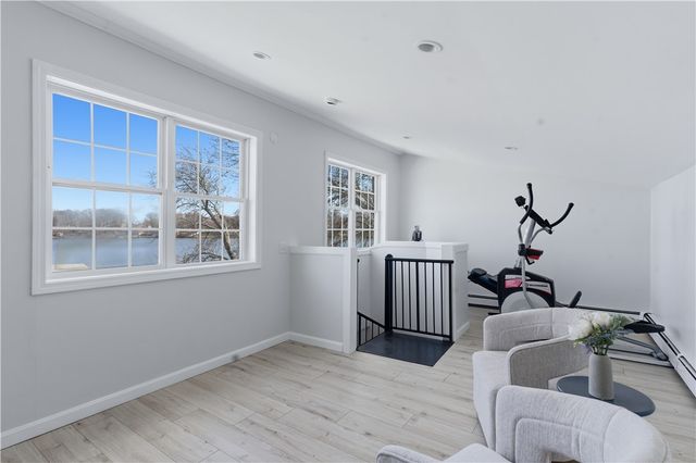 462 Lake Shore Drive, Warwick, RI 02889