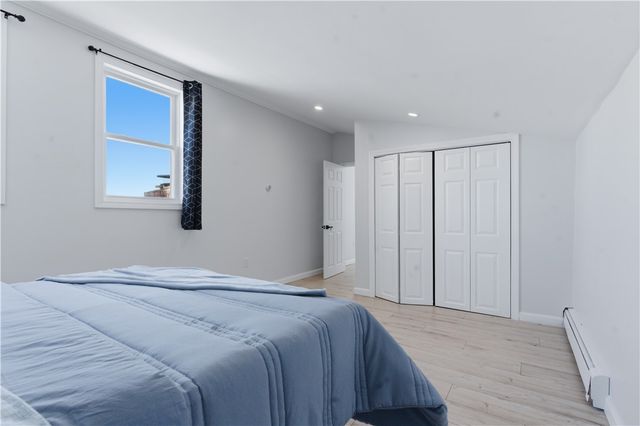 462 Lake Shore Drive, Warwick, RI 02889