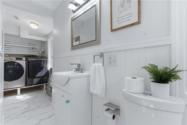 462 Lake Shore Drive, Warwick, RI 02889