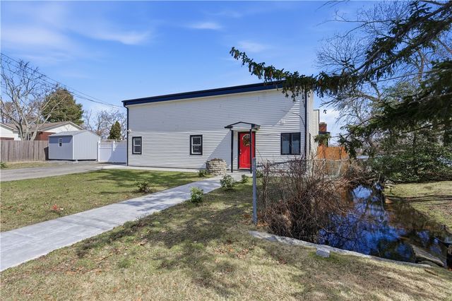 462 Lake Shore Drive, Warwick, RI 02889