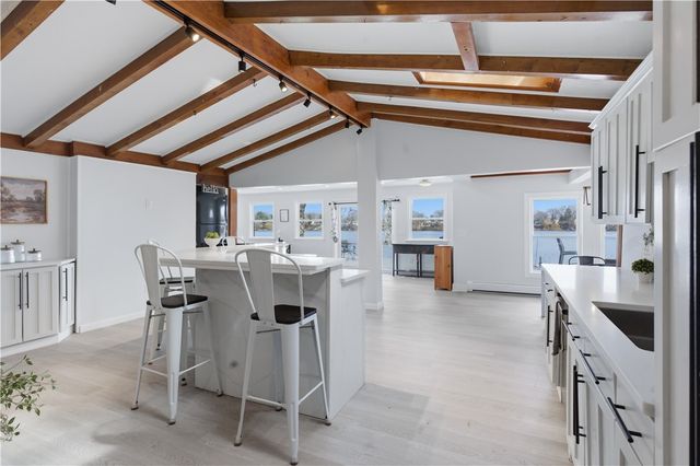 462 Lake Shore Drive, Warwick, RI 02889