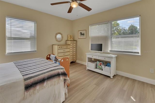 40 CARNATION LANE, Debary, FL 32713
