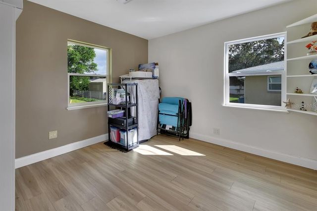 40 CARNATION LANE, Debary, FL 32713