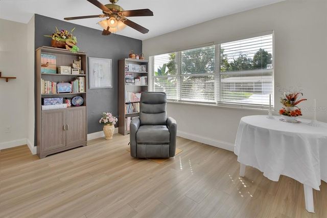 40 CARNATION LANE, Debary, FL 32713