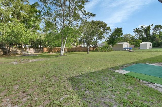 40 CARNATION LANE, Debary, FL 32713