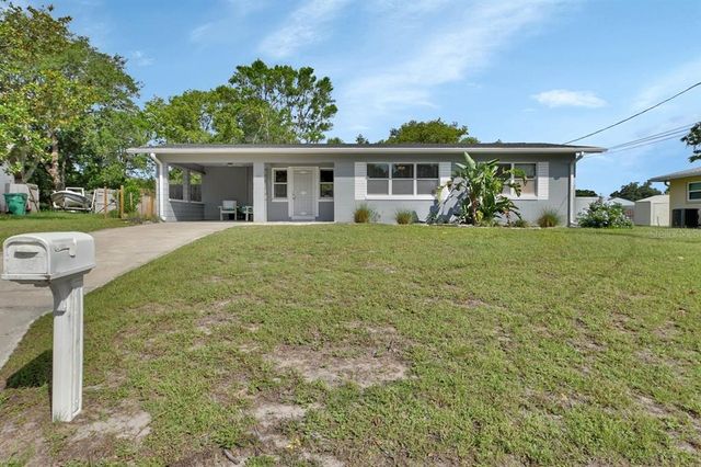40 CARNATION LANE, Debary, FL 32713